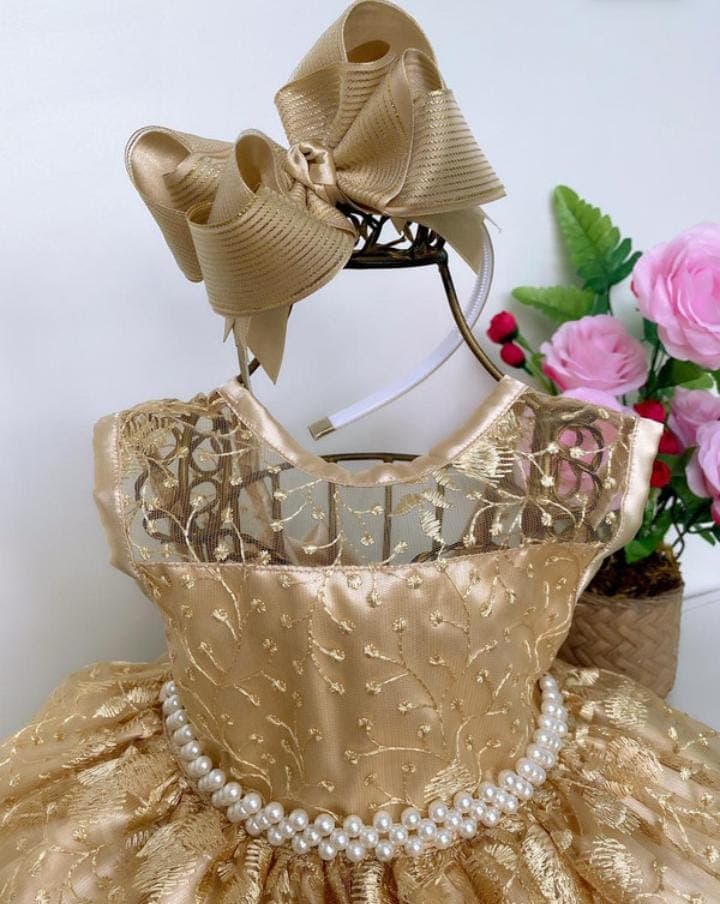 Vestido dourado 