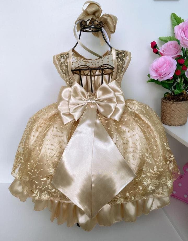 Vestido dourado 