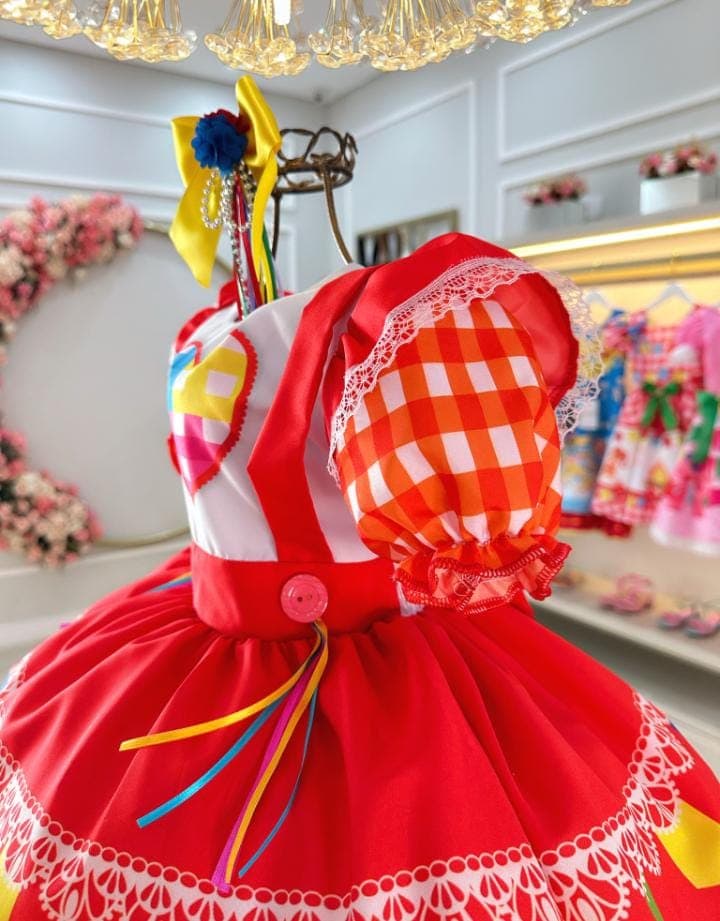 Vestido junino luxo (salopete)